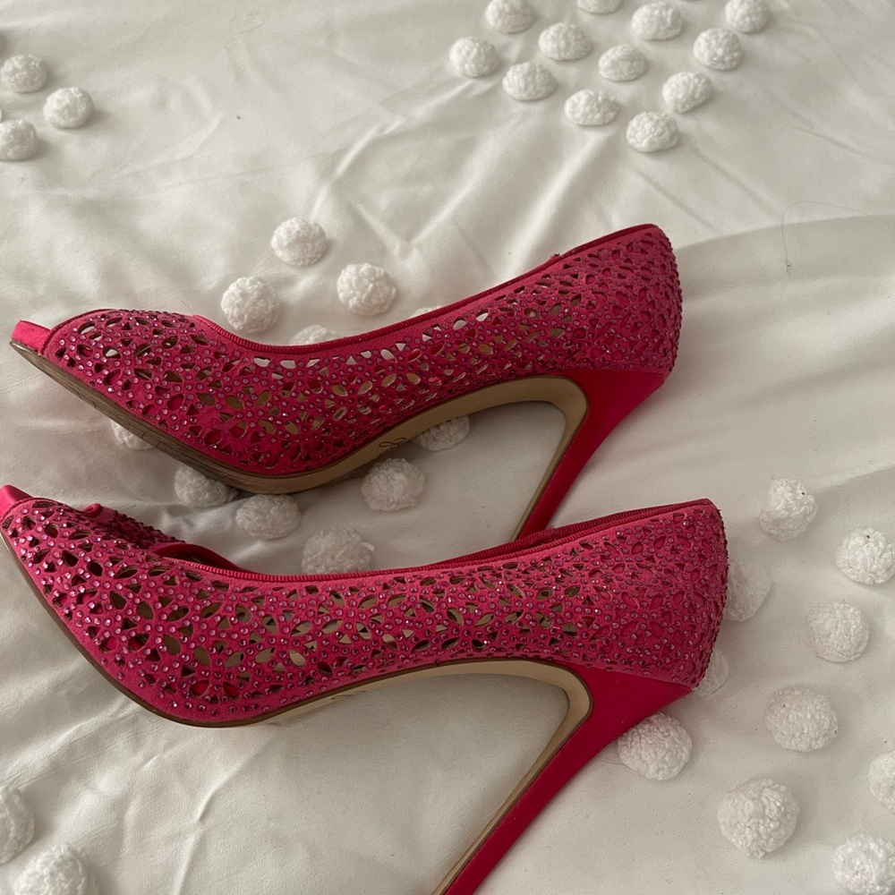 Jewel Badgley Mischka Pink Rhinestone Heels